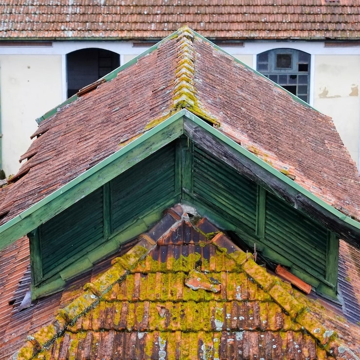 how to remove roof tiles