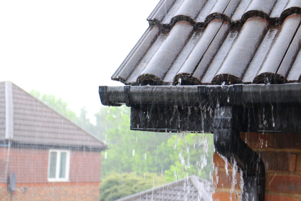 Gutter overflow DDK Roofing